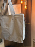 Indlæs billede i galleri, Bags m. lynlås - Grå-grøn
